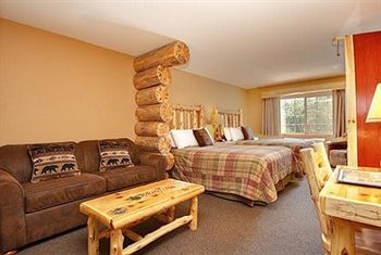 Whitefish Lodge And Suites Cross Lake Exterior foto